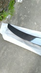 Đuôi Gió Liền Cốp Xe Huyndai Accent 2023-18 Mẫu Vân Carbon Cao Cấp