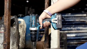 Makita สว่านไร้สาย 299V 3 ระบบ กระแทก พร้อมแรงบิดสูง ฟังก์ชั่นครบ ใช้งานสะดวก มาพร้อมแบตเตอรี่ลิเธียม 2 ก้อน สว่านกระแทกมืออาชีพ งานหนักก็จัดการได้