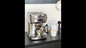 Coffee Machine With Grinder Automatic Coffee Bean Grinder Coffee Makers Machine R Semi-automatic Traditional Craft 咖啡机
