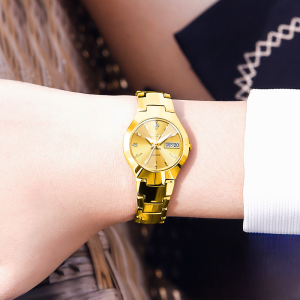 Authentic Miniature Elegant Womens Watch Bracelet Style Barrel Shaped Design Sensation Black Quartz Movement Luxury Watch