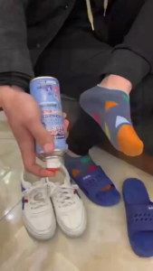 Semburan Penyahbau Kasut dan Stokin K6897 (Set 2 Botol) / K6897 鞋袜除臭喷雾 (1套2瓶) / K6897 Shoe and Sock Deodorizing Spray (Set of 2 Bottles)