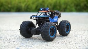 【READY STOCK】CLIMBING Off Road RC Car 1:18 Remote Control Car Toys
