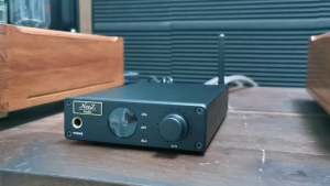 ใหม่ !! DAC หลอดUSA รับBluetooth aptX-HD + แอมป์หูฟัง + ปรี / 3 in 1 **All New** ร้านไทย มีประกัน