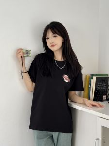 เสื้อยืดคู่รักคอตตอนสีดำทรงหลวมสำหรับผู้ชายและผู้หญิง ดีไซน์หัวใจ ทรงหลวม สไตล์ลำลอง แขนสั้น เสื้อผ้าทำงาน