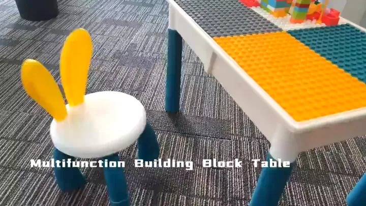 บล็อคและของเล่นตัวต่อ ชุดโต๊ะตัวต่อ โต๊ะเลโก้  ชุดโต๊ะตัวต่อเก้าอี้  Building Table Block ตัวต่อเลโก้ ตัวต่อของเล่น การออกแบบส่วนโค้งมน พื้นโต๊ะเรียบมีความสูงเหมาะสมกับเด็ก