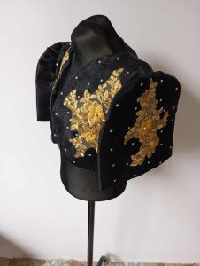 Bolero with lace patching for kids