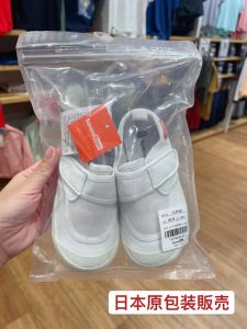 รองเท้าผ้าใบเด็ก ทรงส้นแบน พื้นยาง รองเท้าใส่เล่นในบ้าน รองเท้าผ้าใบกีฬาสำหรับเด็กชายและเด็กหญิง