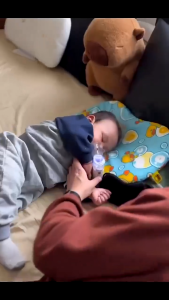 Máy Xông Họng Mũi Mini Cầm Tay JSL-W302 – Phun Sương Siêu Mịn – Nhỏ Gọn Êm Ái – Kèm Mặt Nạ & Dây Sạc