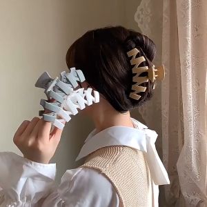 Korean New Style Milk Coffee Color Frosted Hair Clip For Women Fashionable And Versatile Cross Hollow Hair Catcher Hairclip Large Shark Clip Back Head Hair Accessories Hair Clip Hairpin Kepit Rambut发夹
