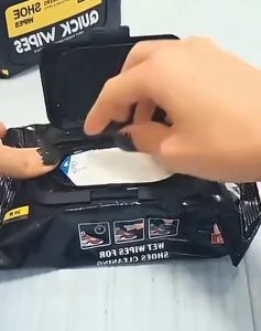 Tisu Pembersih Pengelap Perawatan Sepatu Kotor Tanpa Air Cepat Kering Tas Wet Tissue Basah Serba Guna Penghilang Noda Gampang Dibawa Lap Quick Wipes Shoe Cleaner Shoes 12 30 80 pcs Lembaran