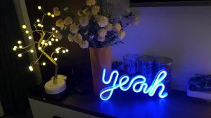 Others | Yeah LED Neon Sign USB Battery Powered Neon Light Sign for Wall Decor Light Up Open Sign for Business Shop Bar Coffee Store