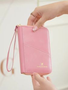 New Retro Passport Bag for Men and Women RFID Fashionable Passport Cover Multifunctional PU Leather Passport Clip Travel Accesso