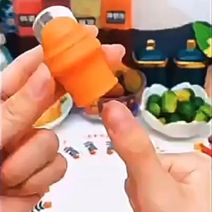 Bộ dao móng tay + 4 bao xỏ ngón dùng lặt hái rau làm bếp hỗ trợ nhanh tiện