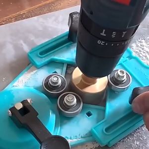 TATAKAN PELUBANG KACA HOLE LOCATOR ADJUSTABLE 4 - 83MM