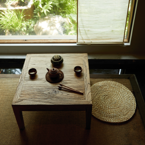 Rustic Wind Elm Wood Tatami Tea Table Small Size Real Wood Home Use Balcony Window Seat Table Miniature Inn Floor Table