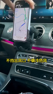 Giá đỡ điện thoại kẹp lỗ thông gió xoay 360 độ cho ô tô