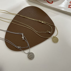 สร้อยคอจี้รูปตัวอักษรสไตล์เกาหลีสำหรับผู้หญิง จี้รูปวงกลมสองชั้น จี้รูปตัวอักษร โซ่กระดูกไหปลาร้า เครื่องประดับแฟชั่น