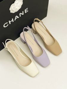 French Leather Sandals Womens Summer 2025 New Square Head Outdoor Wear Thick Heel Elegantly Gentle Cover Head Single Shoes