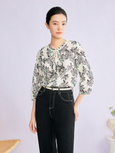 Fashion Weave Lace-up Small Collar Artistic Print Mulberry Silk Blouse