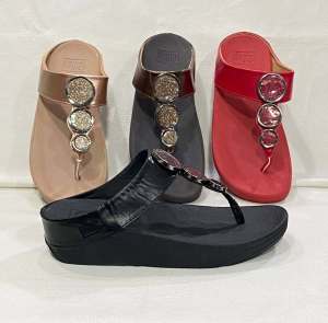 รองเท้าแตะ แบบหูหนีบผู้หญิง ราคาถูกถูกใจ ไซศ์ 36——40