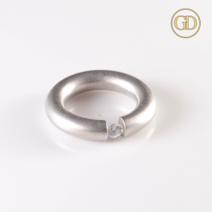 แหวนเงินสเตอร์ลิงแท้ประดับเพชรสังเคราะห์หรูหรา ประดิษฐ์ จาก #IAN19