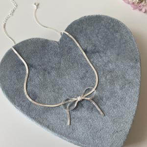 Elegant S925 Sterling Silver Butterfly Knot Necklace Fashionable Choker Blade Chain Womens Jewelry Fresh out Style