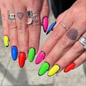 Kuku Palsu Nail Art Pop Comic