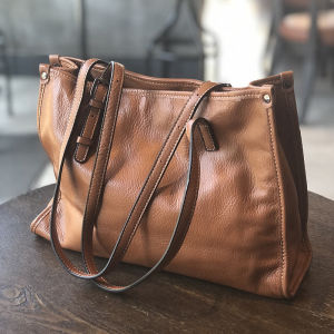 Autumn and Winter New Large Capacity Top Layer Cowhide Tote Handbag Business Commute Briefcase Shoulder Bag Big Bag for Women