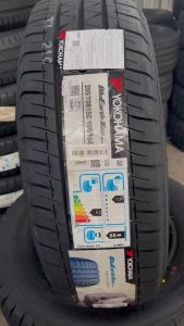 YOKOHAMA Bluearth-Van RY55 จำนวน 4 เส้น ปี2025 ราคาพิเศษ สินค้าของแท้ 100% สินค้ารับประกันจากบริษัทผู้ผลิต สำหรับรถตู้และรถปิคอัพ สินค้าของแท้ 100 % รับประกันจาก ผู้ผลิตโดยตรง สินค้าใหม่ยังไม่เคยใช้งาน ** ทักแชท ก่อนสั่งซื้อ** แถมฟรี จุ๊ป