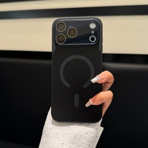 CHUQIAN | Classic Black Large Window Magnetic Full Enclosure Case with Camera Film Anti-Drop 适用于 iPhone 新款