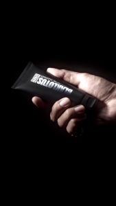 Sữa Rửa Mặt BLAKLOTUS METROHAZE Từ Than Giúp Hấp Thụ Bã Nhờn Sạch Mụn Dưỡng Da Sáng Khoẻ 90g