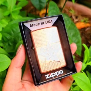 Bật Lửa Zippo Đồng Đỏ Copper Marlboro Khắc Ăn Mòn Đời A-24 ( Tặng Đá Bấc ) Hột Quẹt Xăng Đá Zippo
