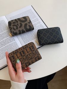 Womens Multi-Card Slot High Capacity ID Card Wallet Magnetic Shielding Bank Card Holder Integrated Compact Size PU Leather