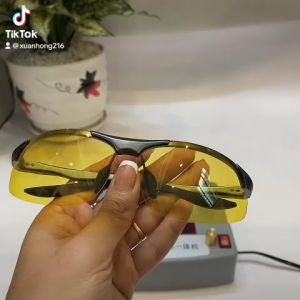 Kính Phi Công AVIATOR XPLUS 8177 – Gọng Nhôm Magiê Siêu Nhẹ Bền Bỉ  🌞 Kính Đổi Màu Đi Ngày Và Đêm – Bảo Vệ Mắt Tối Ưu Phù Hợp Mọi Hoàn Cảnh