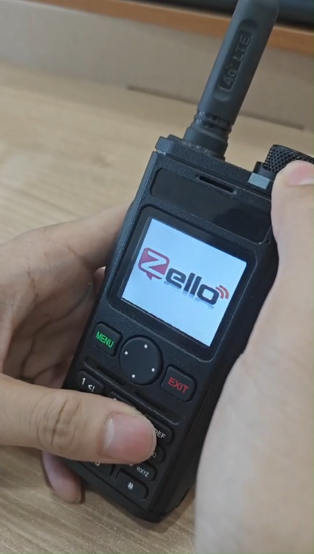 Motorola T92 Zello android Walkie Talkie 4G SIM Wifi Radio 5000KM two way radio walkie talkie long range Bluetooth Walkie-Talkies
