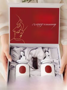 Wedding Gift Set Luxury Aromatherapy Candle Bridal Shower Engagement Ring Holder New Home Decor Practical New Bride Display