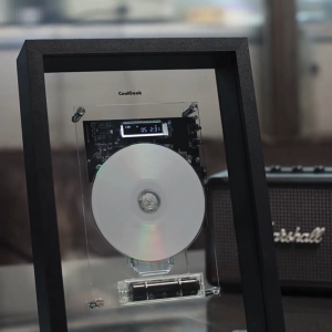 ( พร้อมส่งในไทย ) CoolGeek เครื่องเล่นซีดี ทรงกรอบรูป แขวนผนัง / CD Player เครื่องเล่นซีดี Bluetooth
