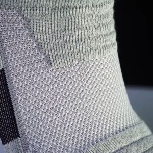 1 Pair Premium Sports Socks Breathable And Hygroscopic Deodorant Socks Mens And Womens Running Basketball Football Cycling Tennis Athletic Universal Socks Free size