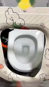 【พร้อมส่งจ้า】ฝารองนั่งชักโครกกันน้ําหนา แผ่นรองห้องน้ํา เบาะรองนั่งชักโครกกันน้ําลายการ์ตูน