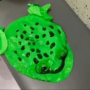 Ready Stock Tik Tok Inflatable Shining Eyes Cartoon Swimming Frog-游泳青娃