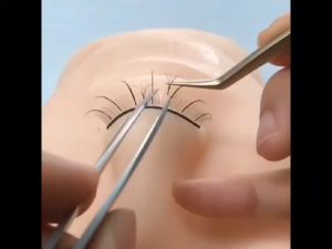 Alat Penunjang Kecantikan: Eyelash Extension Single Size 0.05D Nagaraku
