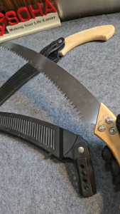 TK-39 Gergaji Kopi Bisa Potong Dahan Pohon Model Lengkung Gagang Kayu ukuran 16 inch Sudah Dapat Sarung