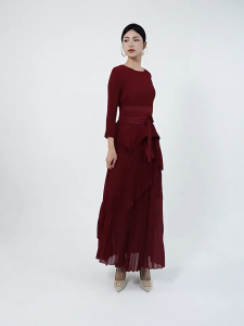 Solid color evening gown 2-piece floral bud top + long pleated skirt elegant temperament set