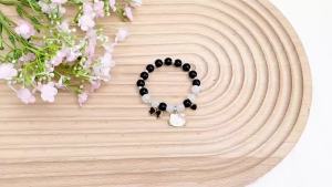 Sanrio | Hello Kitty Beaded Stretch Bracelet Zinc Alloy Charm with Black & White Beads Bow & Heart Accents for Sanrio Fans