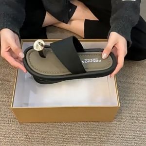 LHFriday พร้อมส่ง รองเท้าแตะแฟชั่นแบบสวม สีโทนสุภาพงานคล้องนิ้วใส่แล้วดูสวยดูแพงมีให้เลือก3สีสวยๆเลยน๊าต้องมีติดบ้าน ซื้อด่วนเลยค่ะสาวๆ