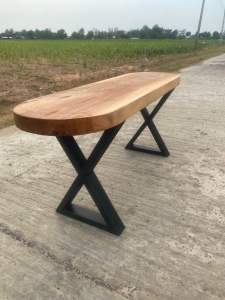 โต๊ะกลาง ท็อปไม้มะค่าแต้ โต๊ะกลางยาว โต๊ะกลางห้องรับแขก  โต๊ะกลางห้องประชุม  เก้าอี้แคปซูล เก้าอี้คาเฟ่ เก้าอี้วินเทจ เก้าอี้ยาว เก้าอี้สนาม ขนาด 30*100*45 ซม ม้านั่งไม้จริง ม้านั่งไม้แผ่นเดียว สำเร็จรูป ขาเหล็ก สีดำกันสนิม ใช้งานภายนอกได้ ทนแดด ทนฝน