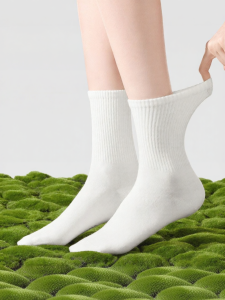 Secret World | Antibacterial Deodorizing Sweat Absorbing Breathable Anti-pilling Mid-calf Socks