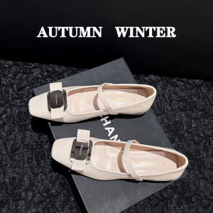 White Flat Bottom Slip-On Shoes Womens Spring Autumn Skirt Mary Janes Large Size Shoes 41 to 43 Korean Style Fashion Single Shoes