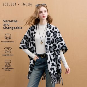 3COLOUR·S | Stylish Warm Fringe Vintage Leopard Pattern Poncho