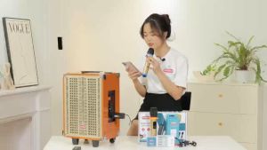 Bộ 02 Micro Không Dây Hát Karaoke E6 Thương Hiệu ONTEKCO cao cấp hút âm tốt chống hú